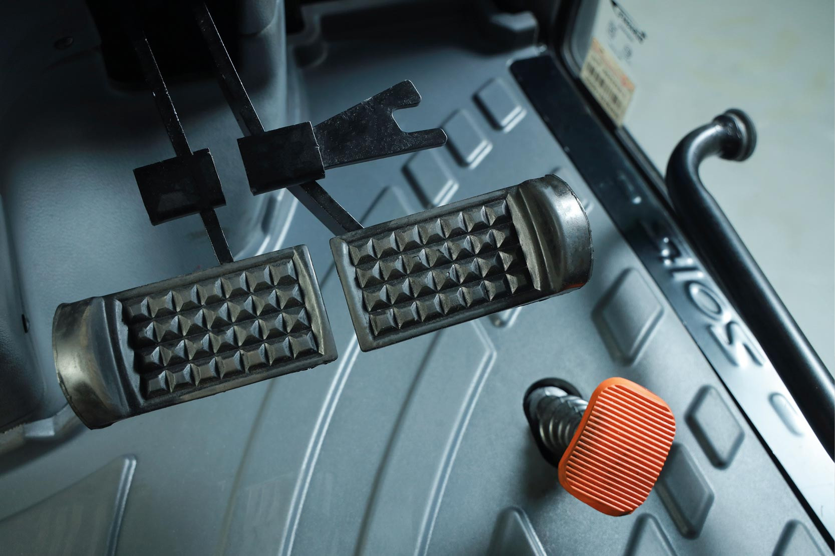 Solis 75 NT Stage V Cararro mit Kabine