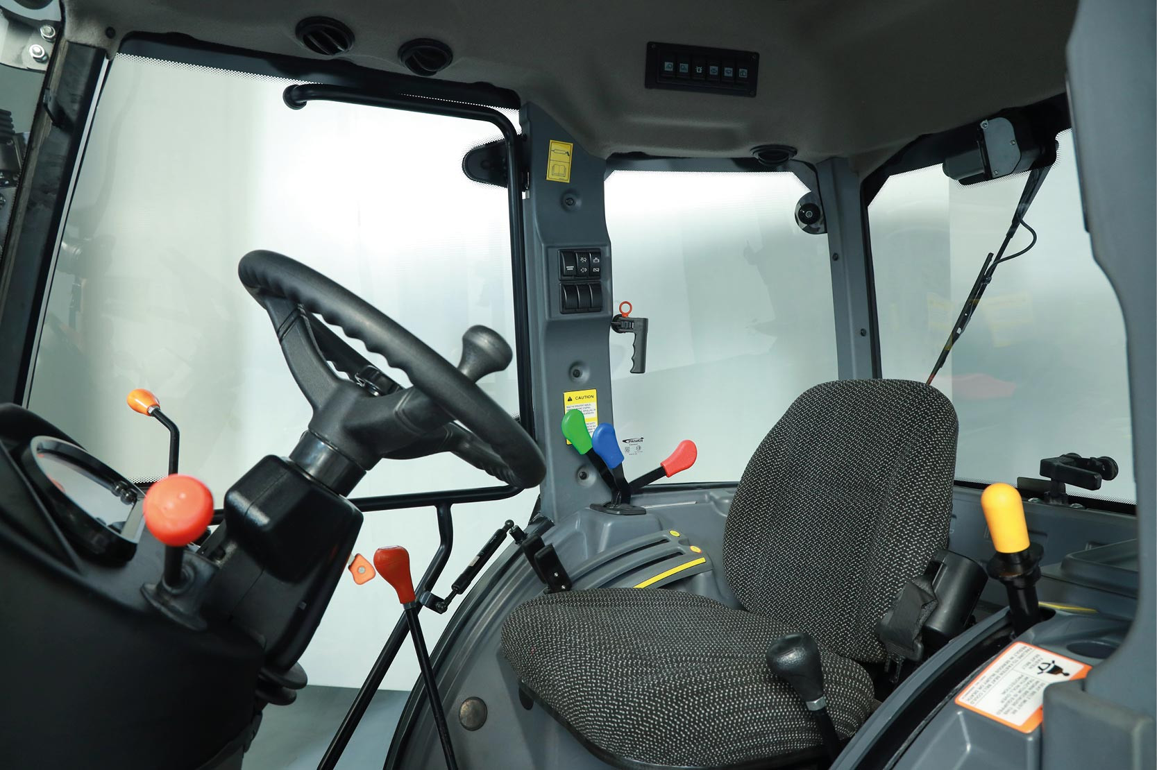 Solis 75 NT Stage V Cararro mit Kabine